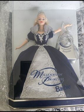 Millennium Princess Barbie Doll - Rare 2000 Keepsake